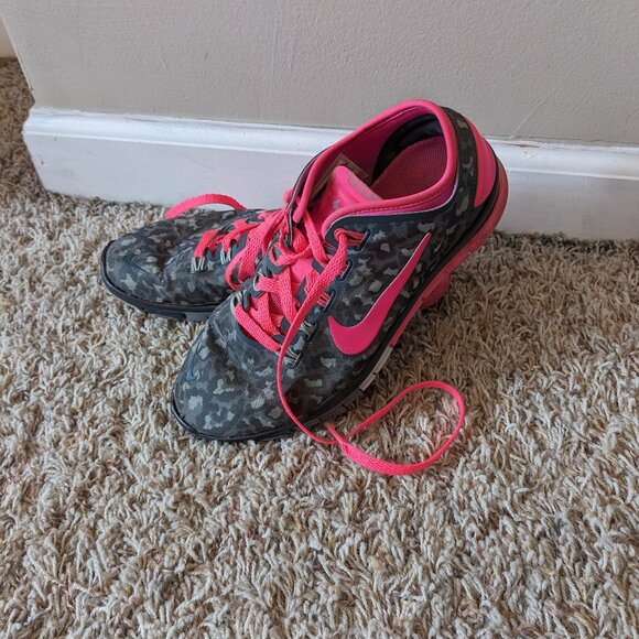 Nike Free TR Connect 2 Pink & Leopard Print Sneakers Sz 6.5 - Picture 1 of 5